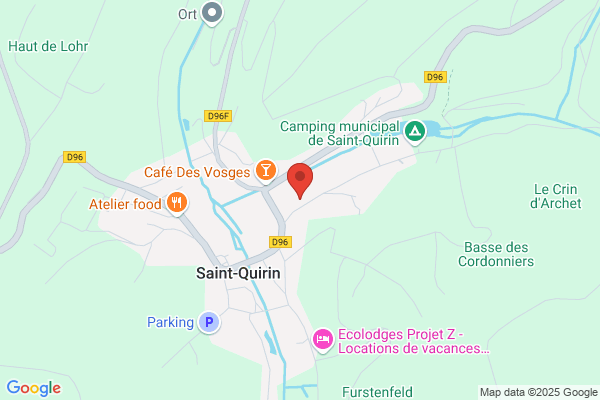 C. Dans l'objectif