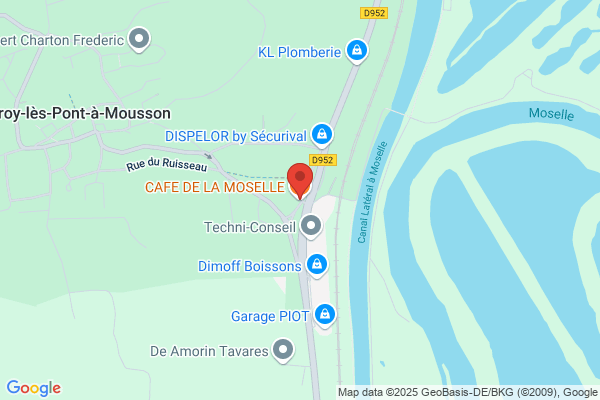 Cafe Pont De La Moselle