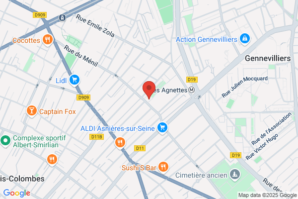 Au Pied De La Tour
