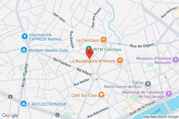Cafe De La Ville En Bois