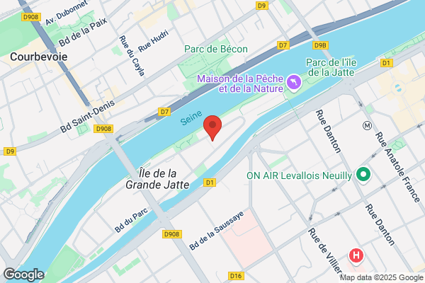 Cafe De La Jatte
