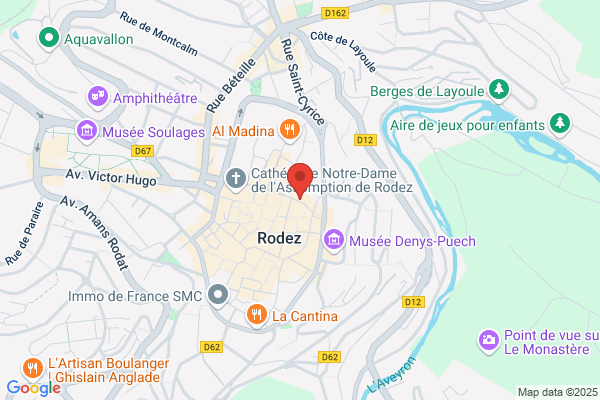 Alambic Et Vieilles Bouteilles