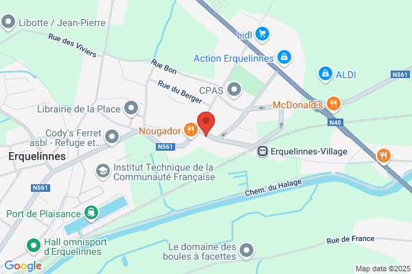 Cafe Le Monument