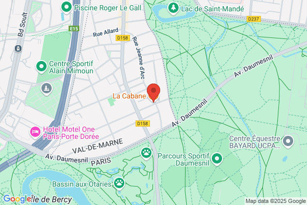 Cafe De La Pelouse