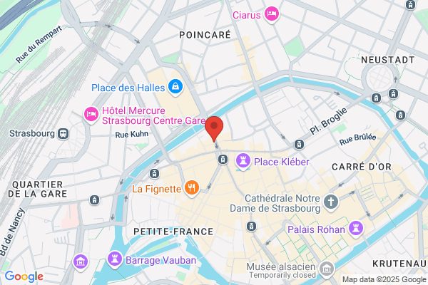 Au Rocher Du Sapin
